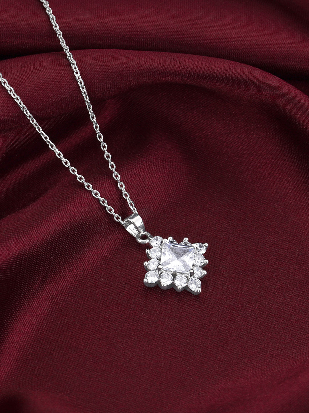 GIVA 925 Sterling Silver Rhodium-Plated Contemporary Pendants with Chains
