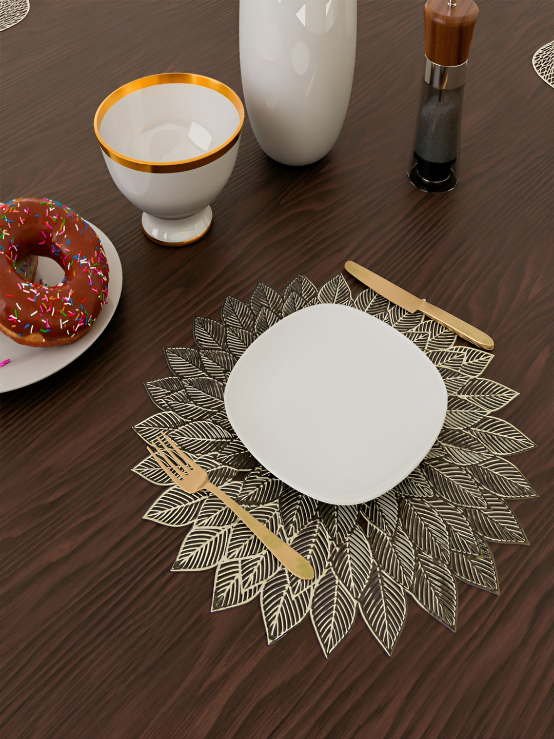 Kuber Industries Gold Toned 6 Pcs Flower Round Table Placemats