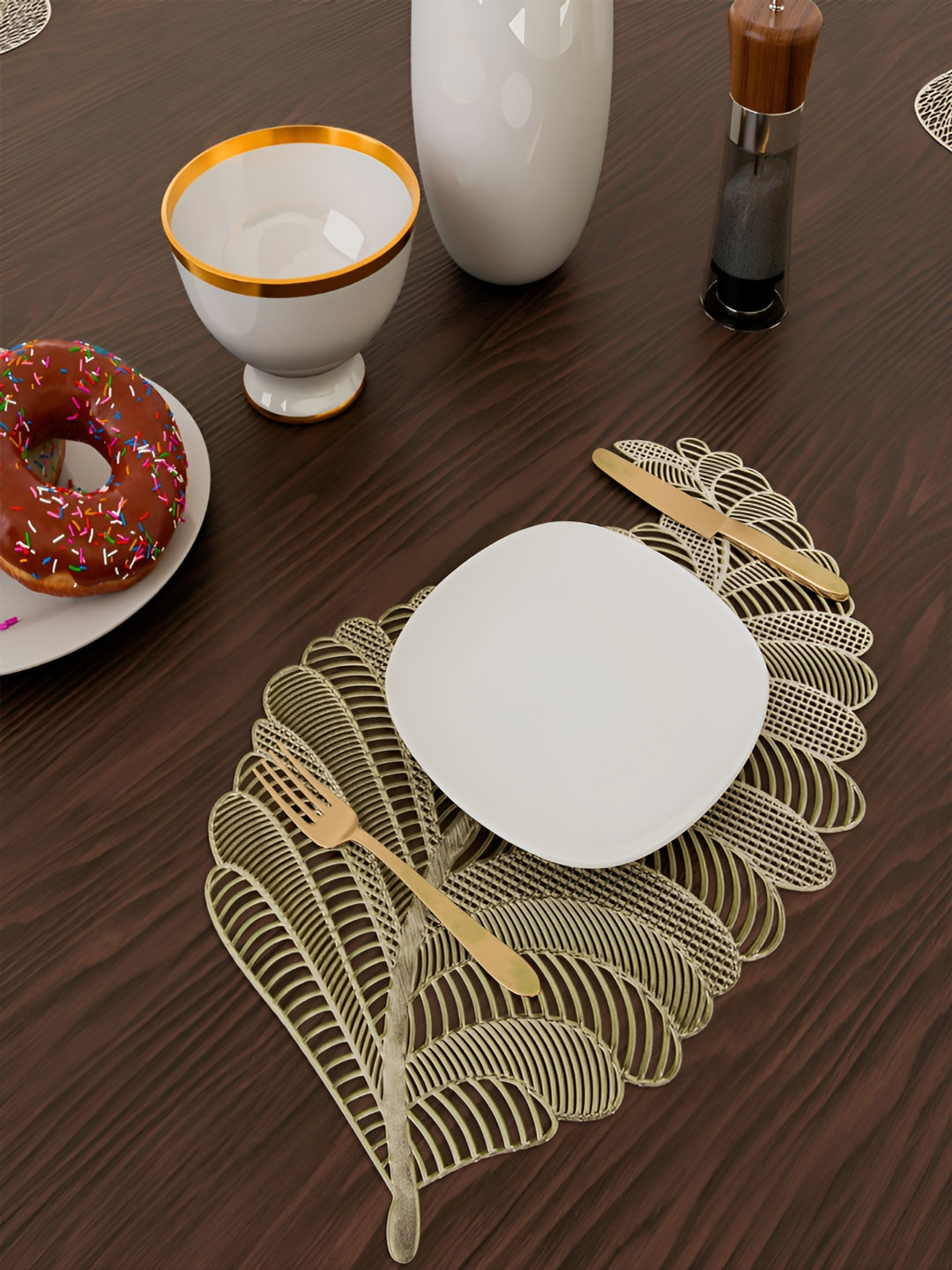 Kuber Industries Gold Toned 6 Pcs Leaf Shape Table Placemats
