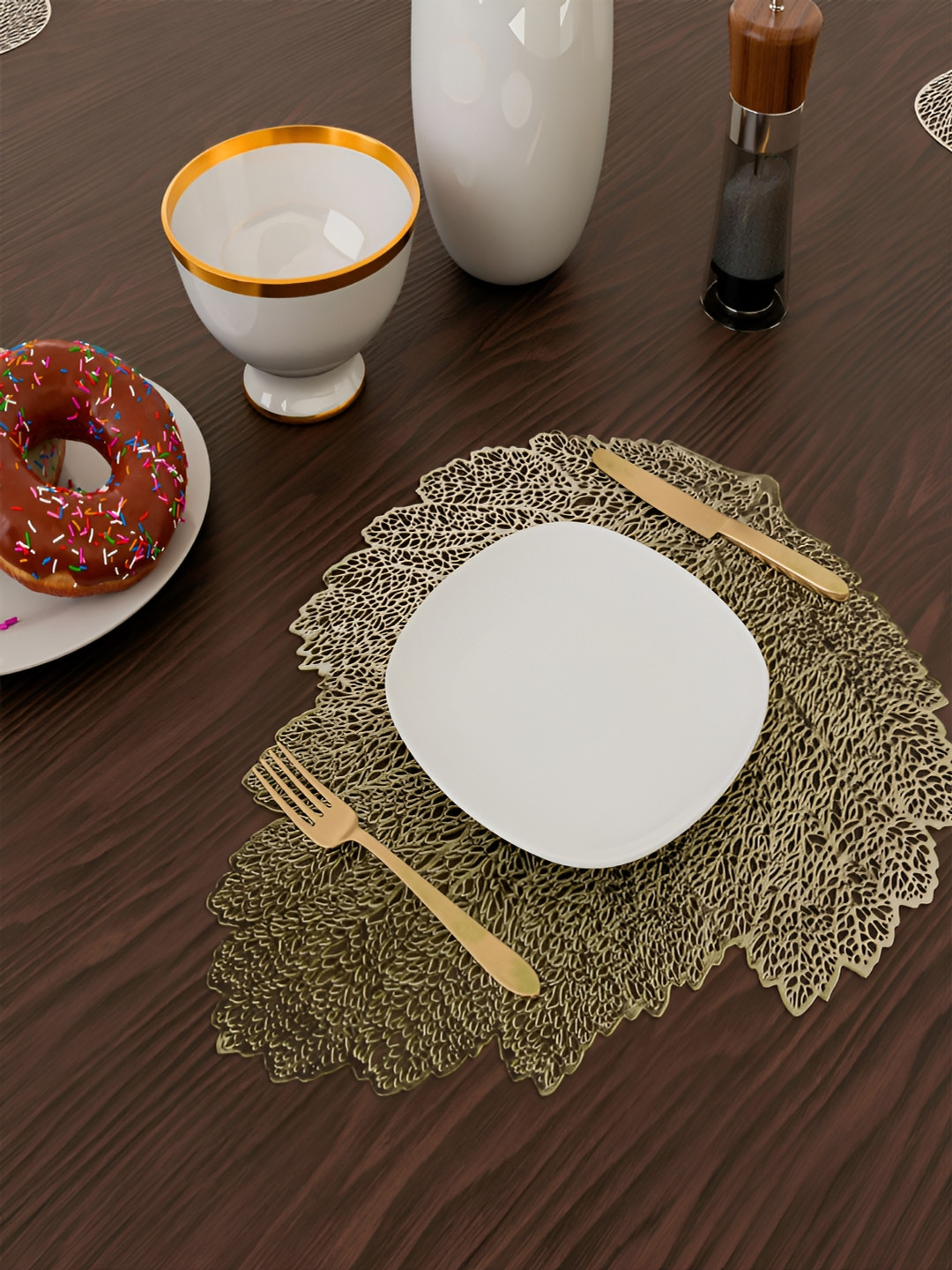 Kuber Industries Gold Toned 6 Pcs Patta Shape Table Placemats