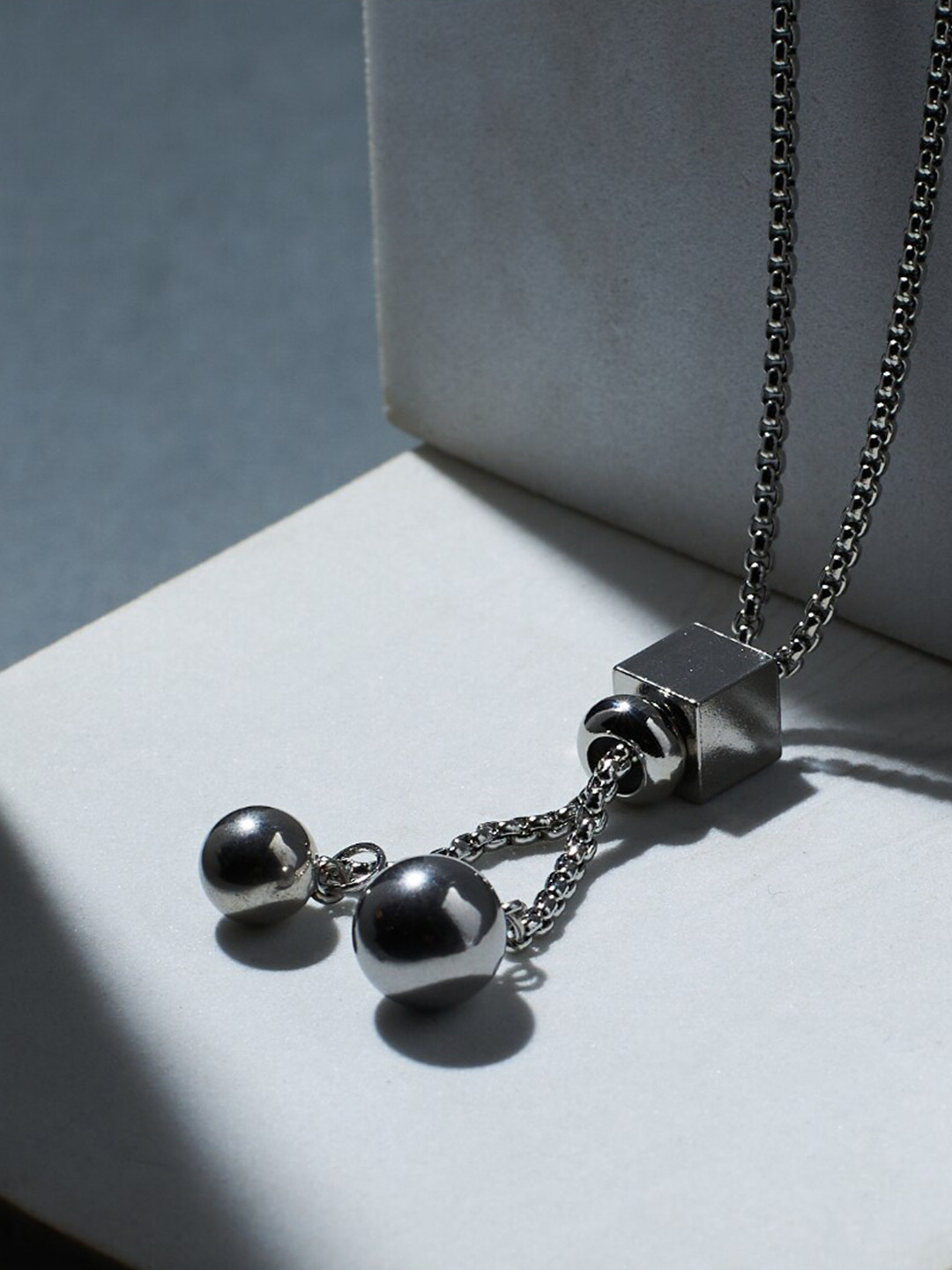 SALTY Stainless Steel Satin Tassel Chain