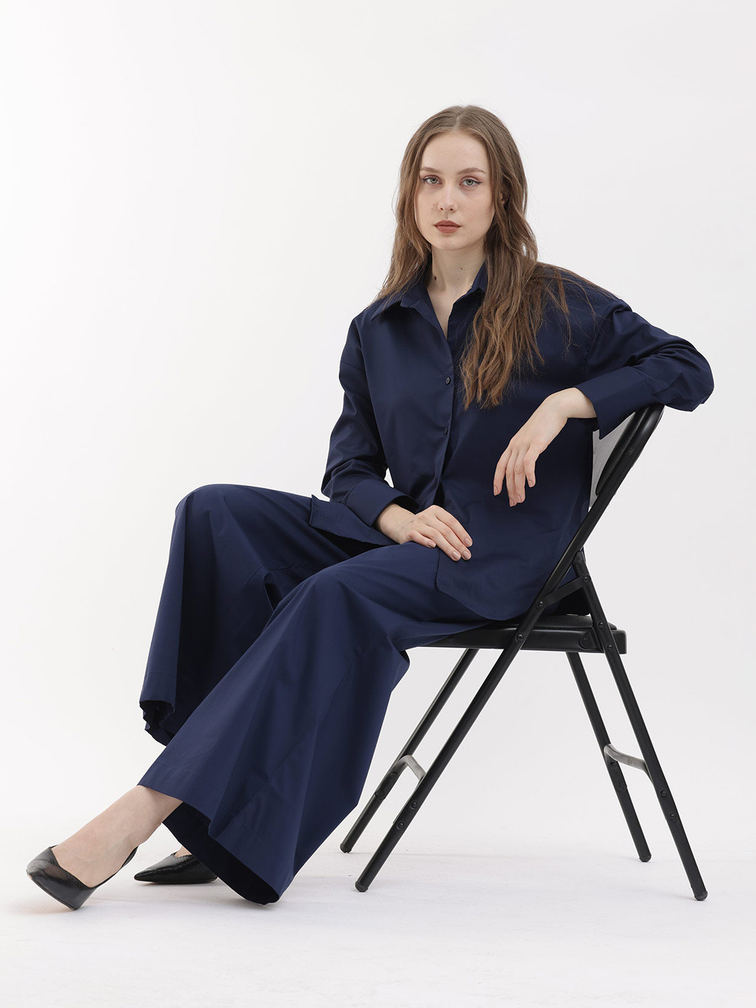 RAREISM Women Navy Flared Fit Plain Trouser