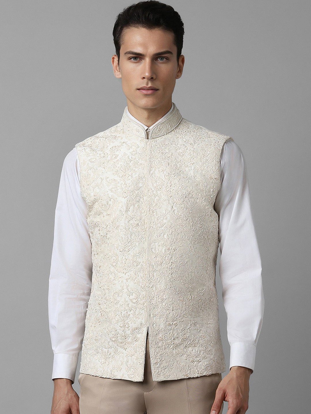 Louis Philippe Textured Slim Fit Mandarin Collar Party Nehru Jacket