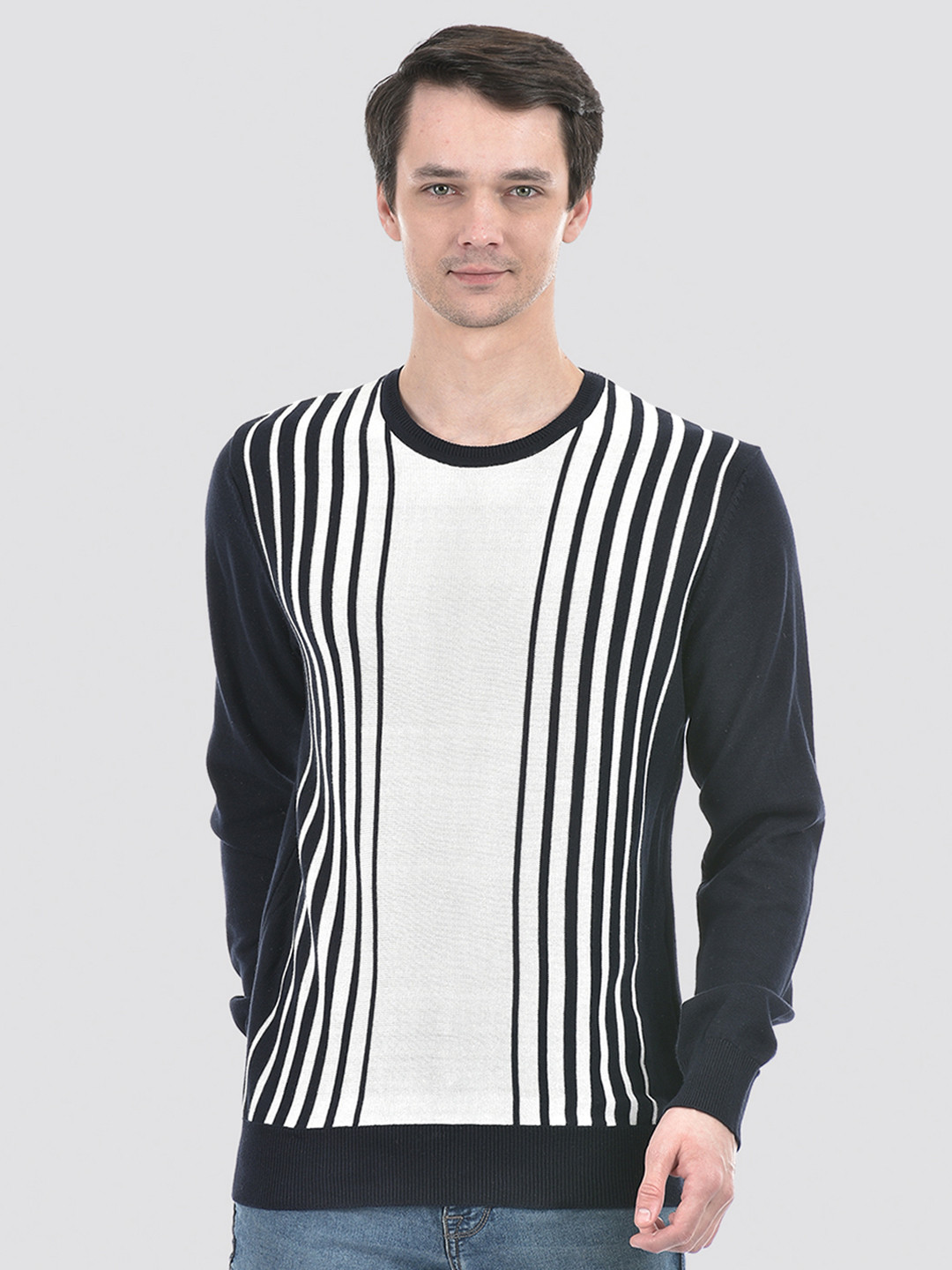 Numero Uno Vertical Striped Long Sleeves Cotton Pullover Sweater