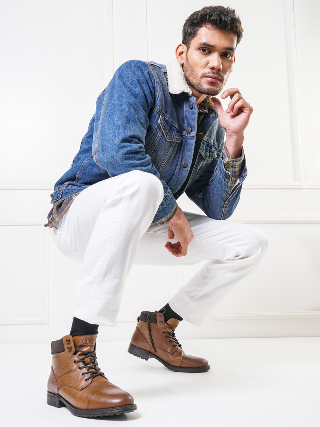 THOMAS CRICK Men Textured Leather Biker Boots