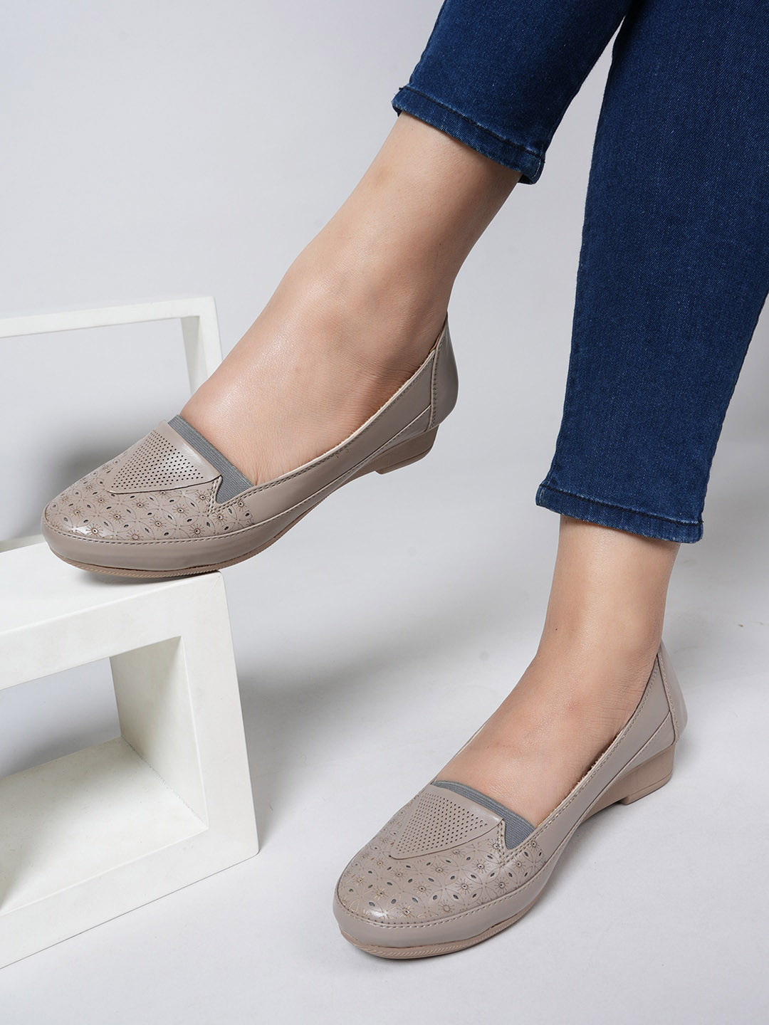 Mast & Harbour Grey Textured Wedge Heel Pumps