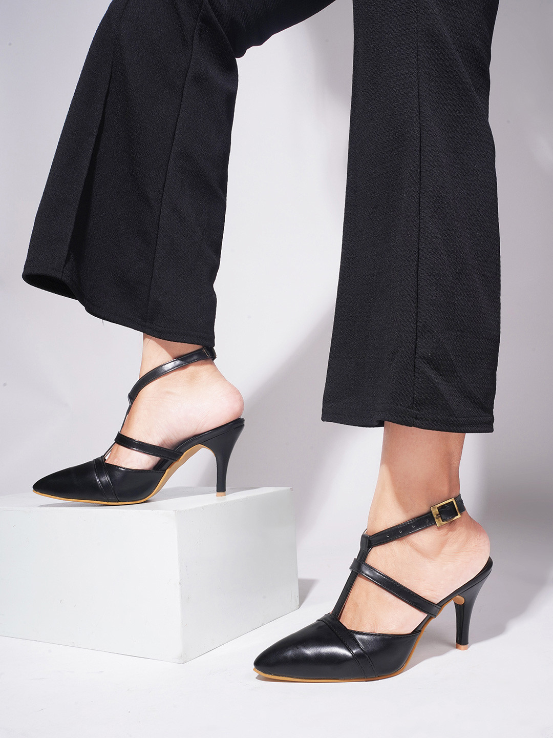 JM Looks Pointed Toe Slim Heeled Mary Janes