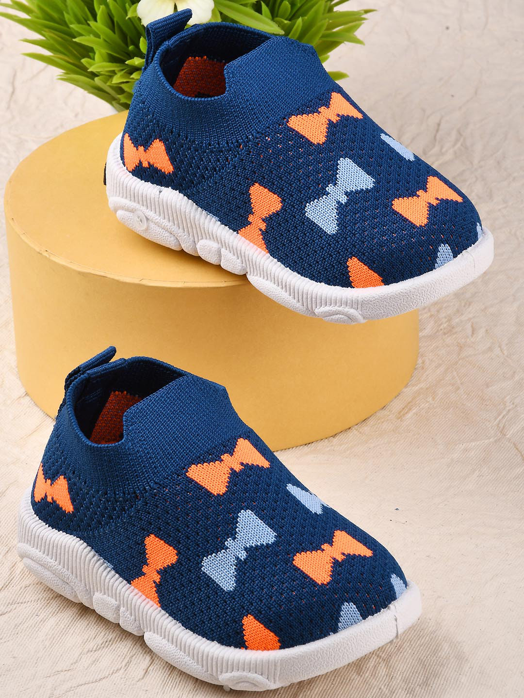 KATS Kids Textured Flyknit Musical Mesh Slip-On Sneakers