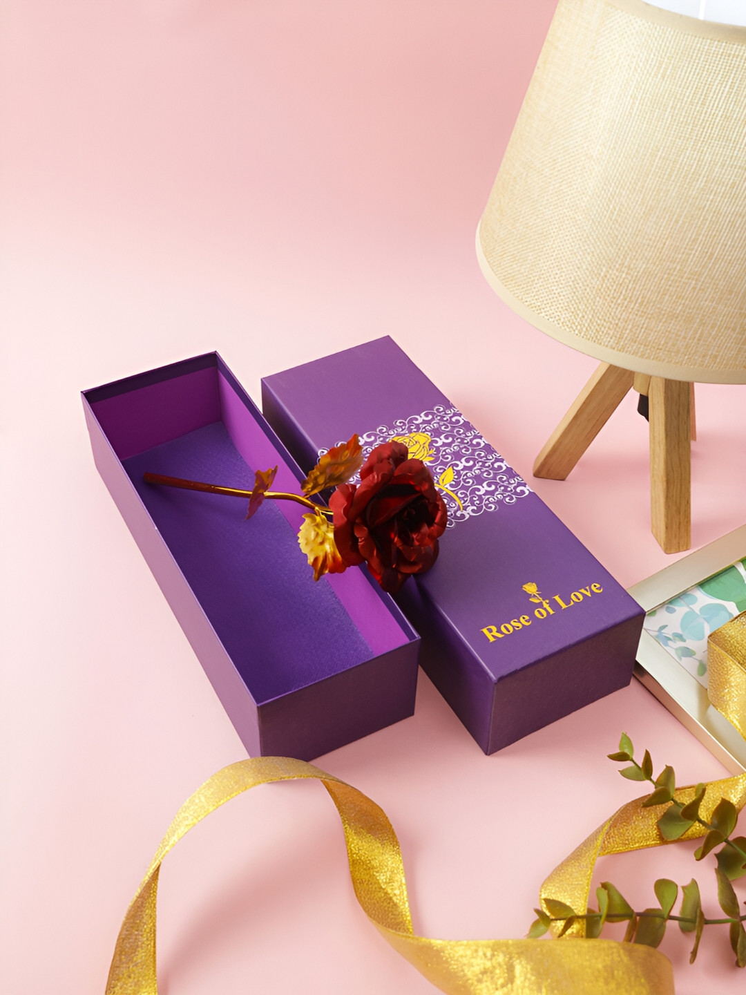 TAYHAA Red & Gold Toned Elegance Rose Gift Set