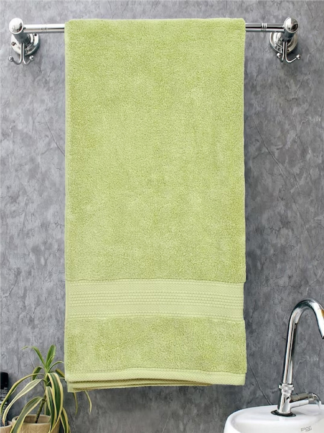BOMBAY DYEING Lime Green Pure Cotton 650 GSM Bath Towel