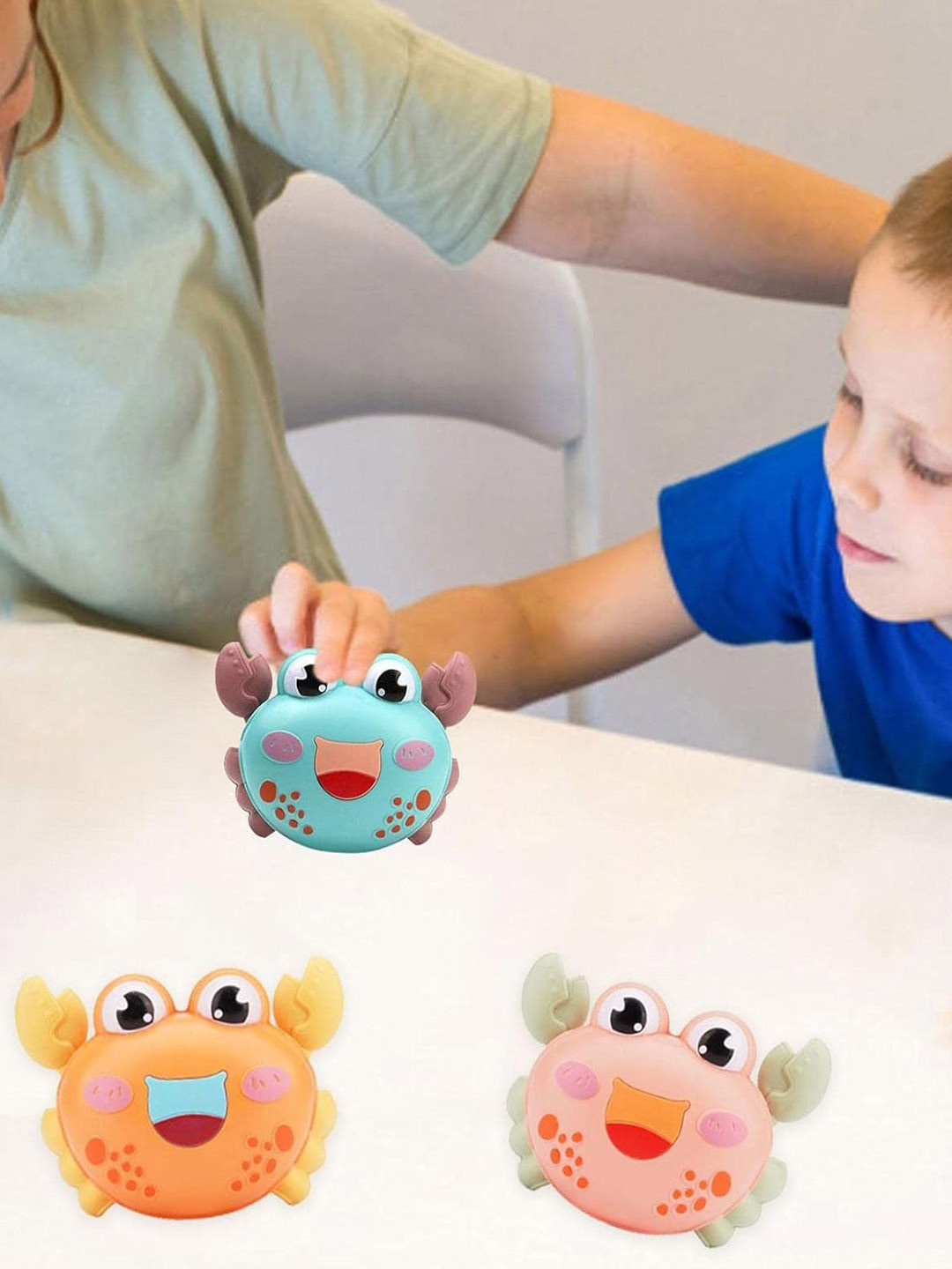 OPINA Kids Pack of 2 Crawling Crabs