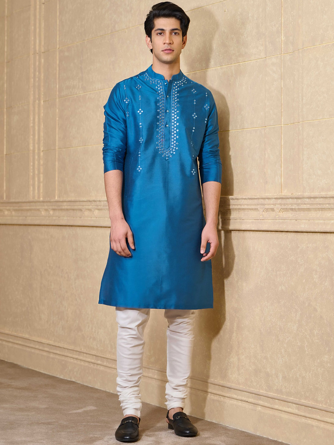 Tasva Mirror Work Mandarin Collar Kurta