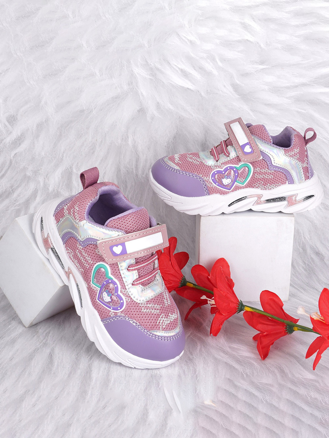 BAESD Kids Hello Kitty Printed Round Toe Sneakers