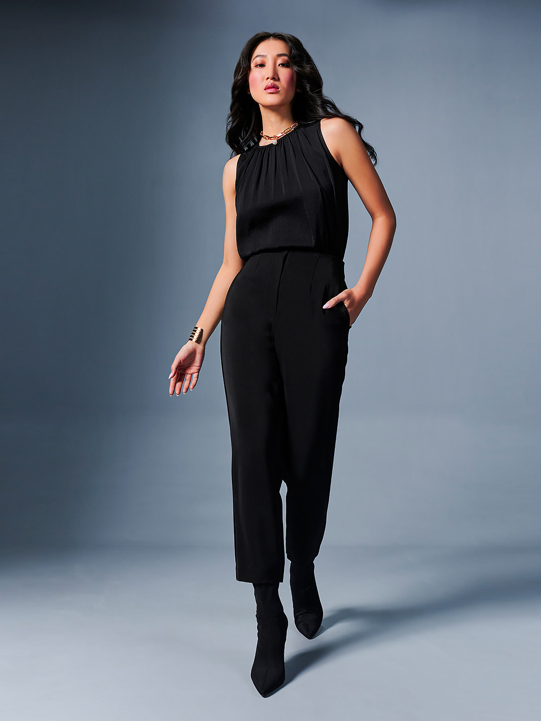 AND Sleeveless Gathered Top