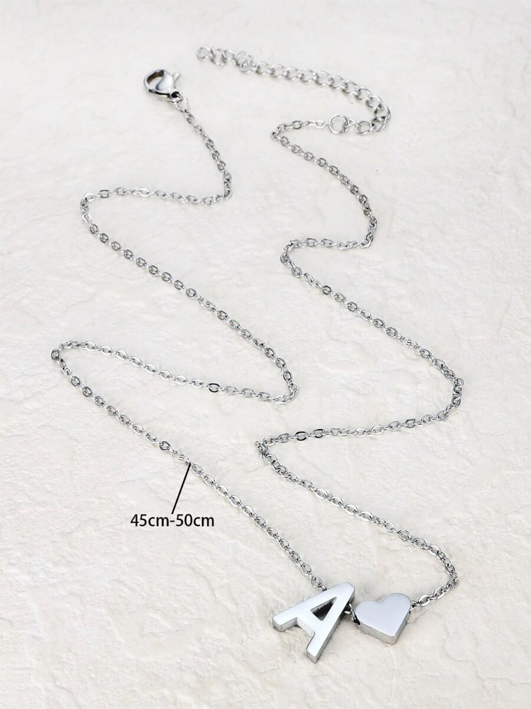 EL REGALO Charm Minimal Necklace