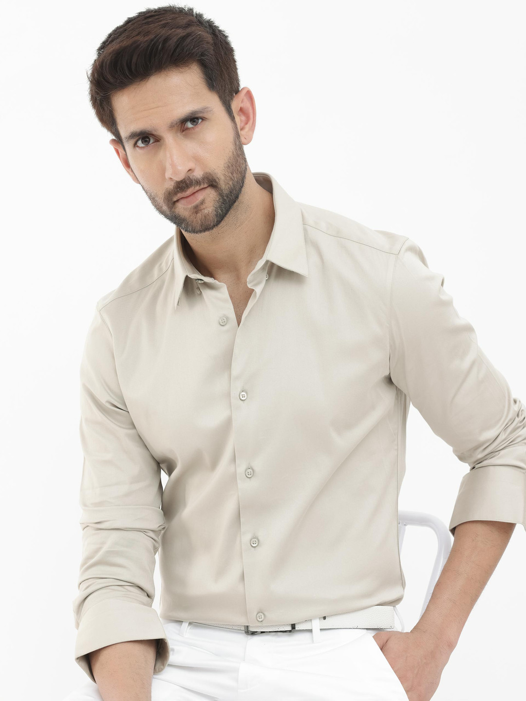 RARE RABBIT Men Como-4 Slim Fit Satin Shirt