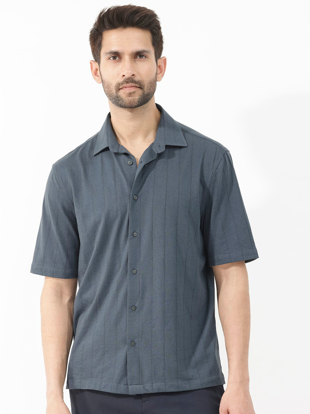 RARE RABBIT Men Vert Vertical Striped Spread Collar Slim Fit Cotton Shirt