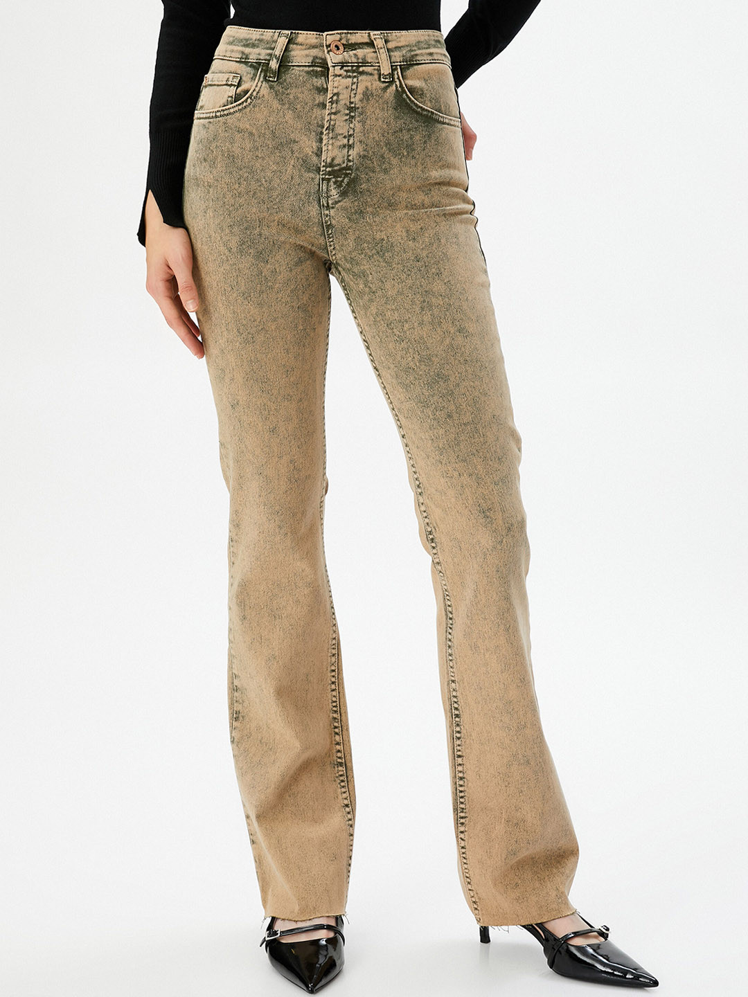 Koton Women Mid-Rise Clean Look Heavy Fade Stretchable Jeans