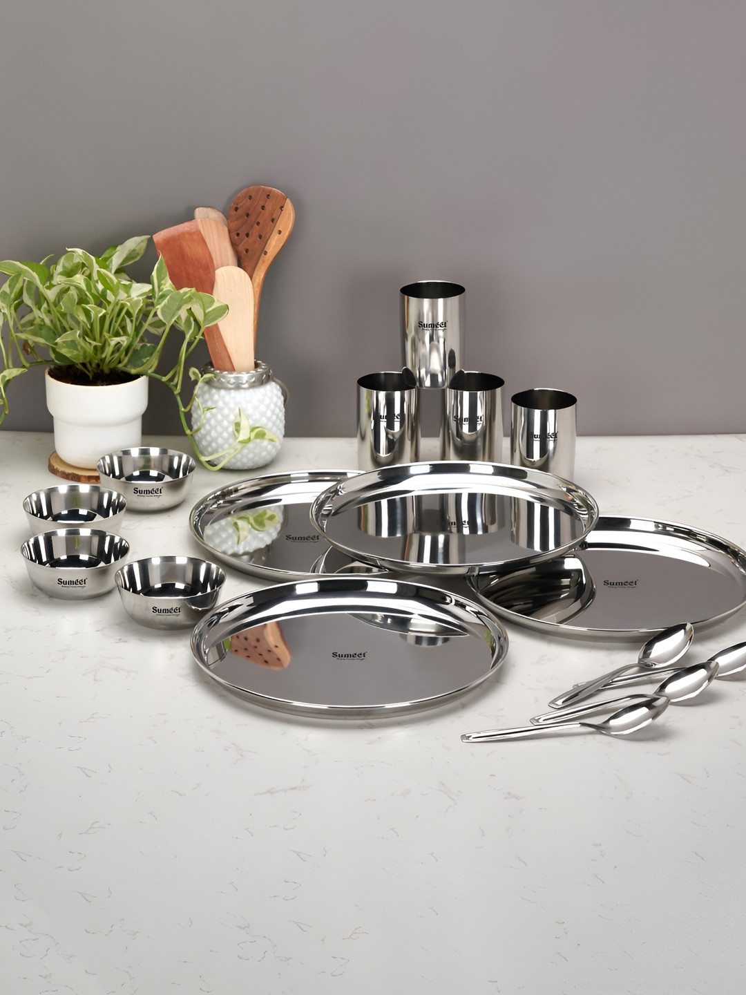 Sumeet Heavy Gauge Silver Solid Stainless Steel Dishwasher Safe 16 Piece Dinner Set