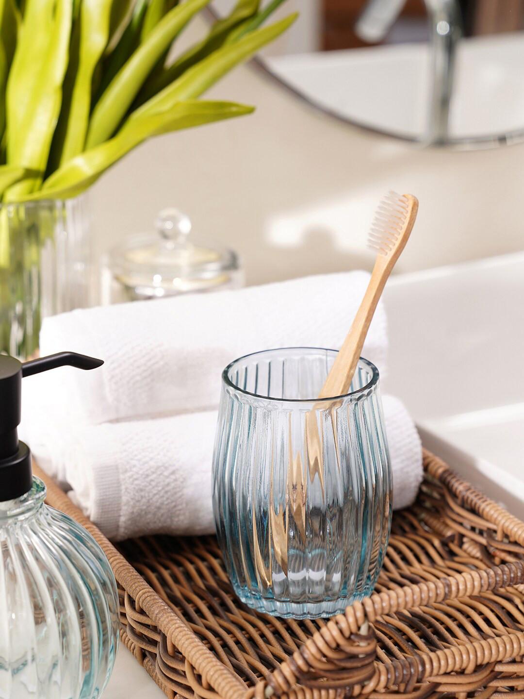 Pure Home and Living Blue Glass Textured Toothbrush Holder