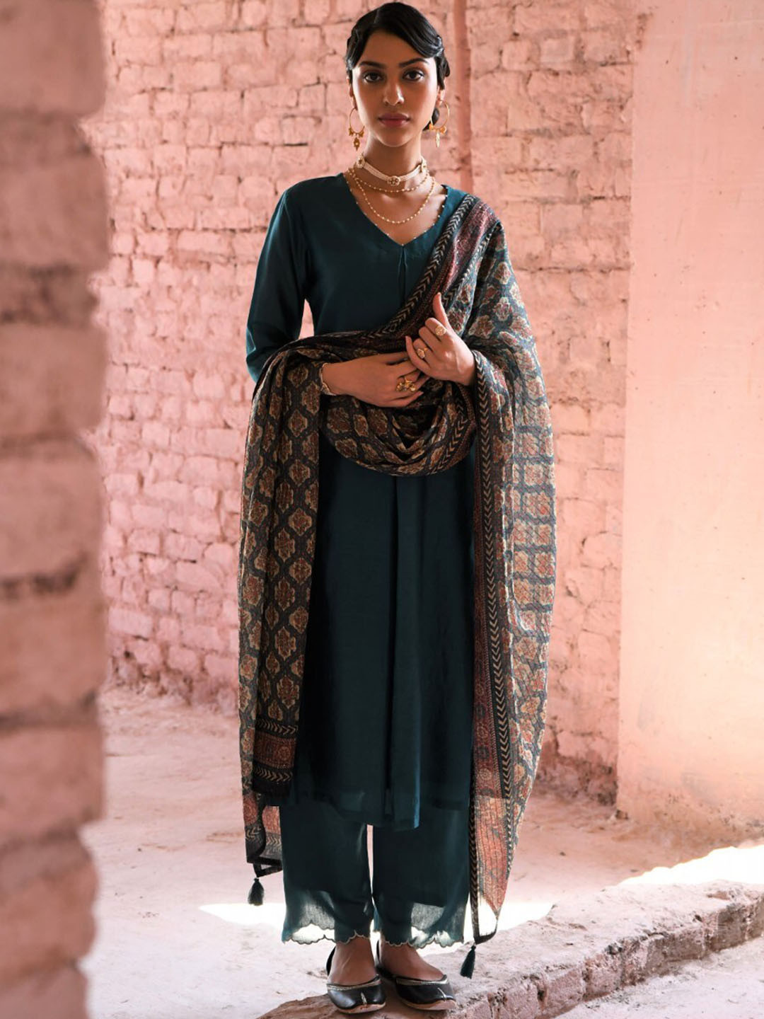 KARAJ JAIPUR V-Neck Chanderi Silk Straight Kurta With Trousers & Dupatta