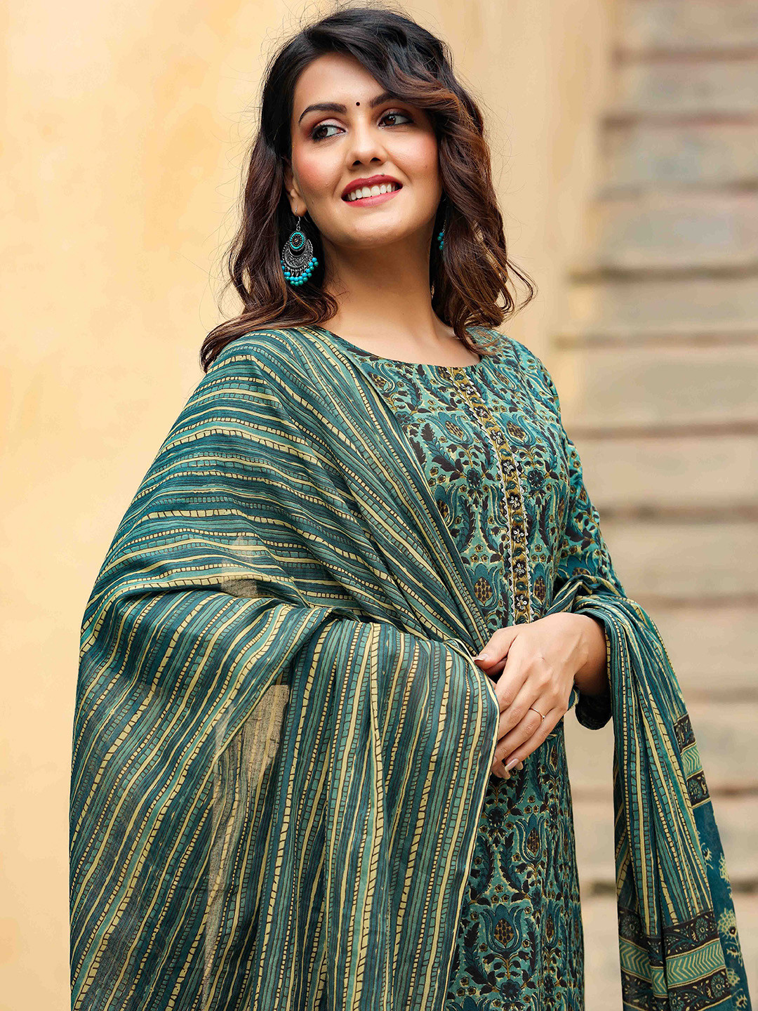 AHIKA Ethnic Motifs Printed Round Neck Three-Quarter Sleeves Cotton Kurta Set