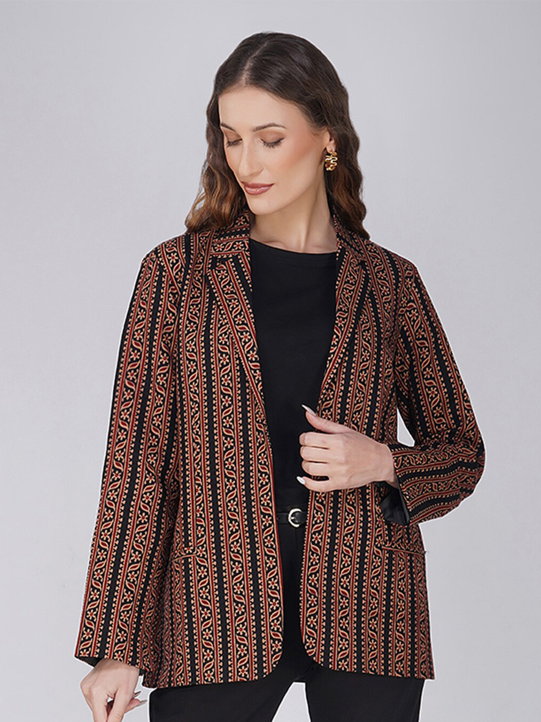 Vastraa Fusion Printed Comfort Fit Pure Cotton Single-Breasted Blazer
