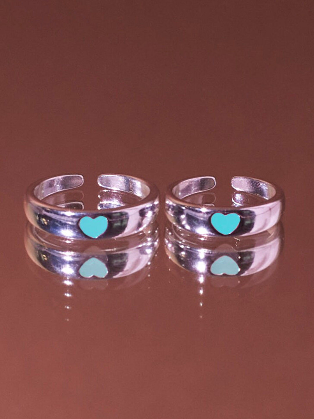 SALTY Set Of 2 Heart Shaped Adjustable Finger Rings