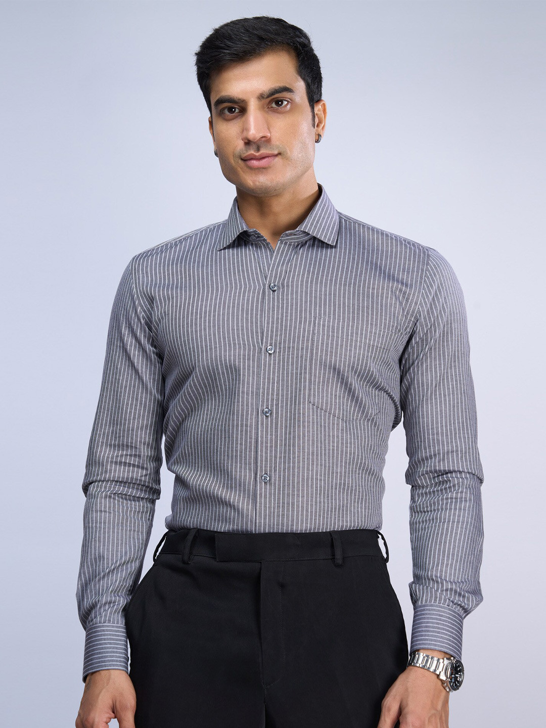 MARK & ALBERT Spread Collar Slim Fit Cotton Opaque Striped Casual Shirt