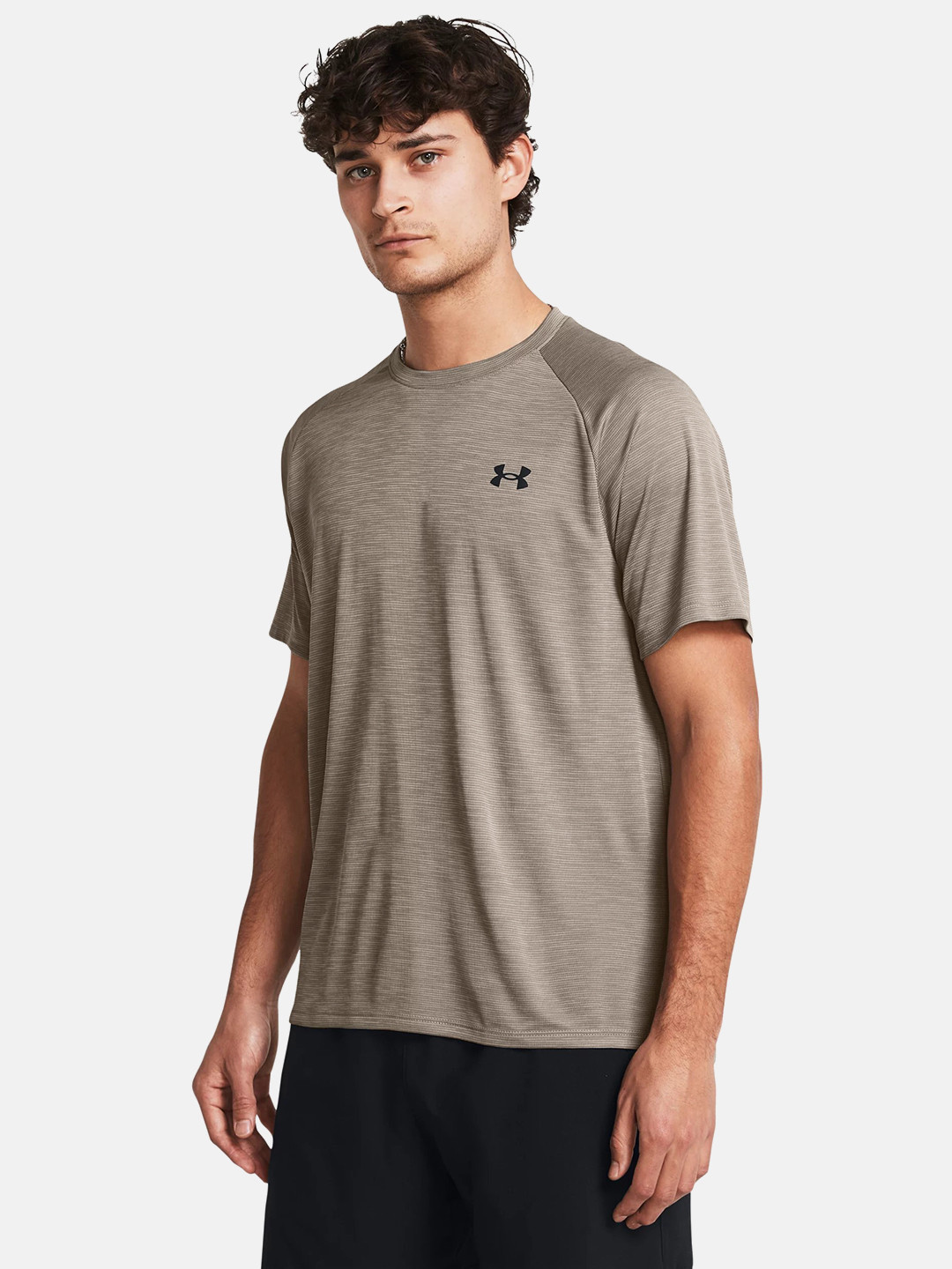 UNDER ARMOUR Tech Textured Raglan Sleeves T-shirt