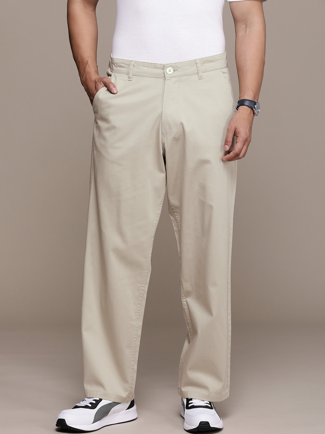 WROGN Men Relaxed Fit Chinos Trousers
