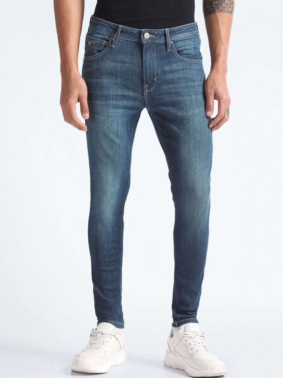 Flying Machine Men Skinny Fit Clean Look Heavy Fade Stretchable Jeans