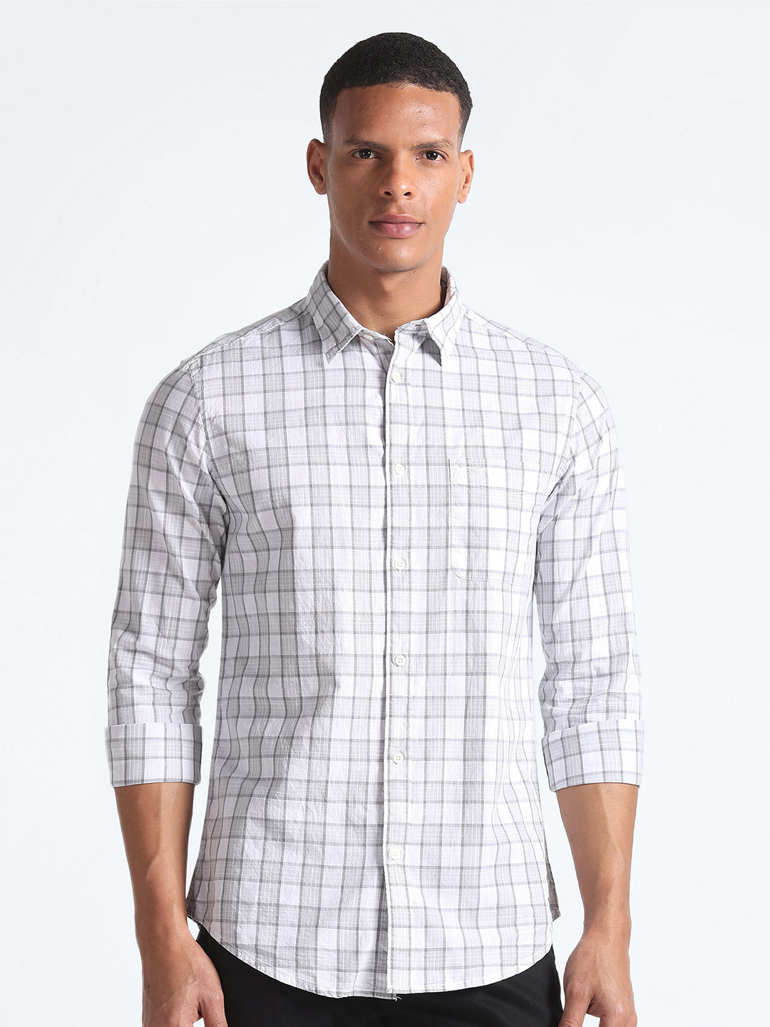 Flying Machine Spread Collar Slim Fit Opaque Checked Cotton Casual Shirt
