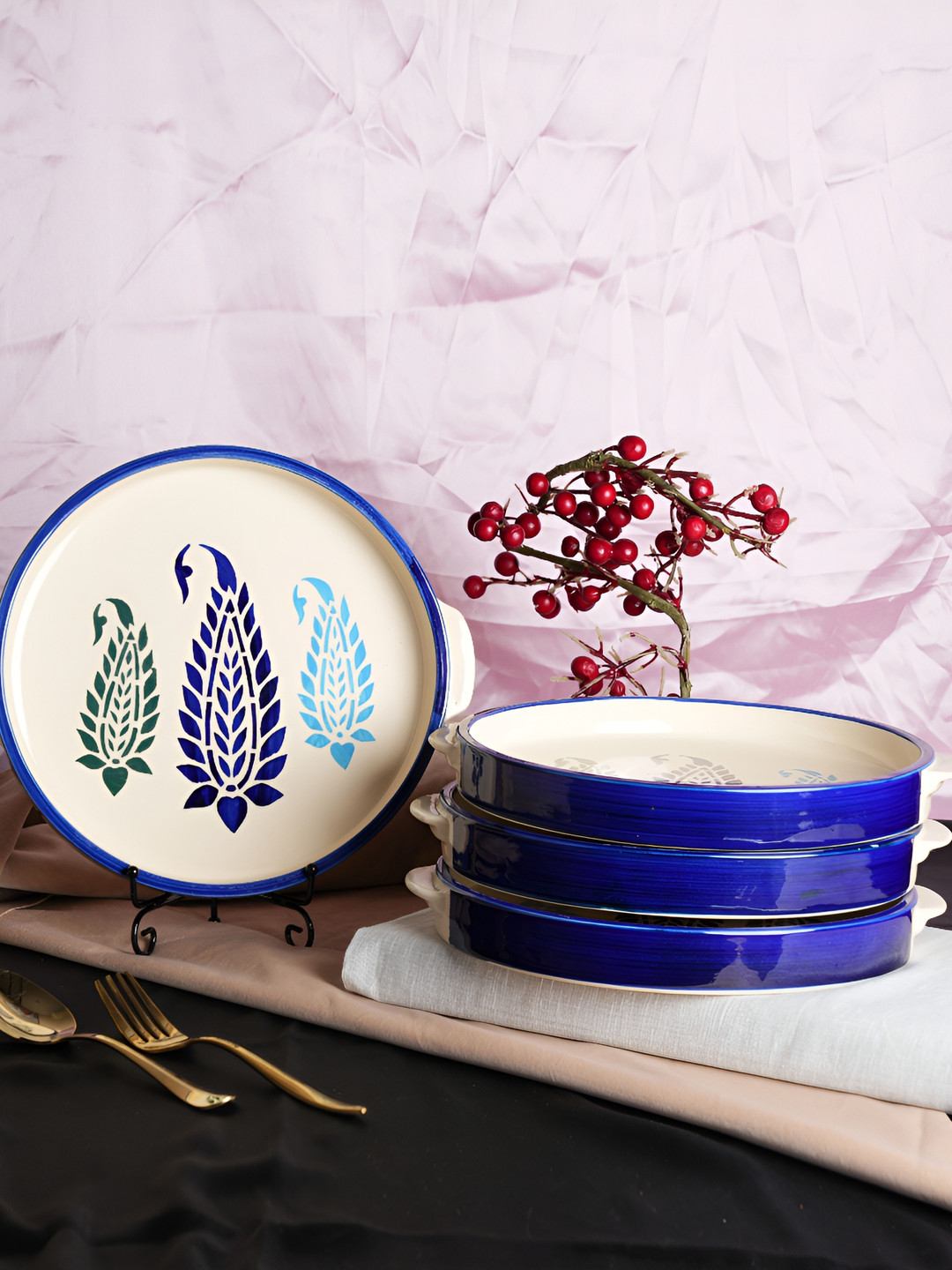 caffeine Blue & White 5 Pcs Ceramic Dishwasher and Microwave Safe Tray and Water Bottle 1L