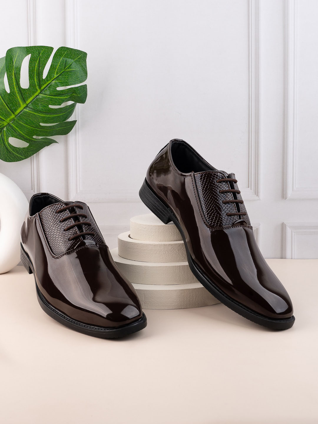 Styli Men Almond Toe Lace Up Formal Shoes