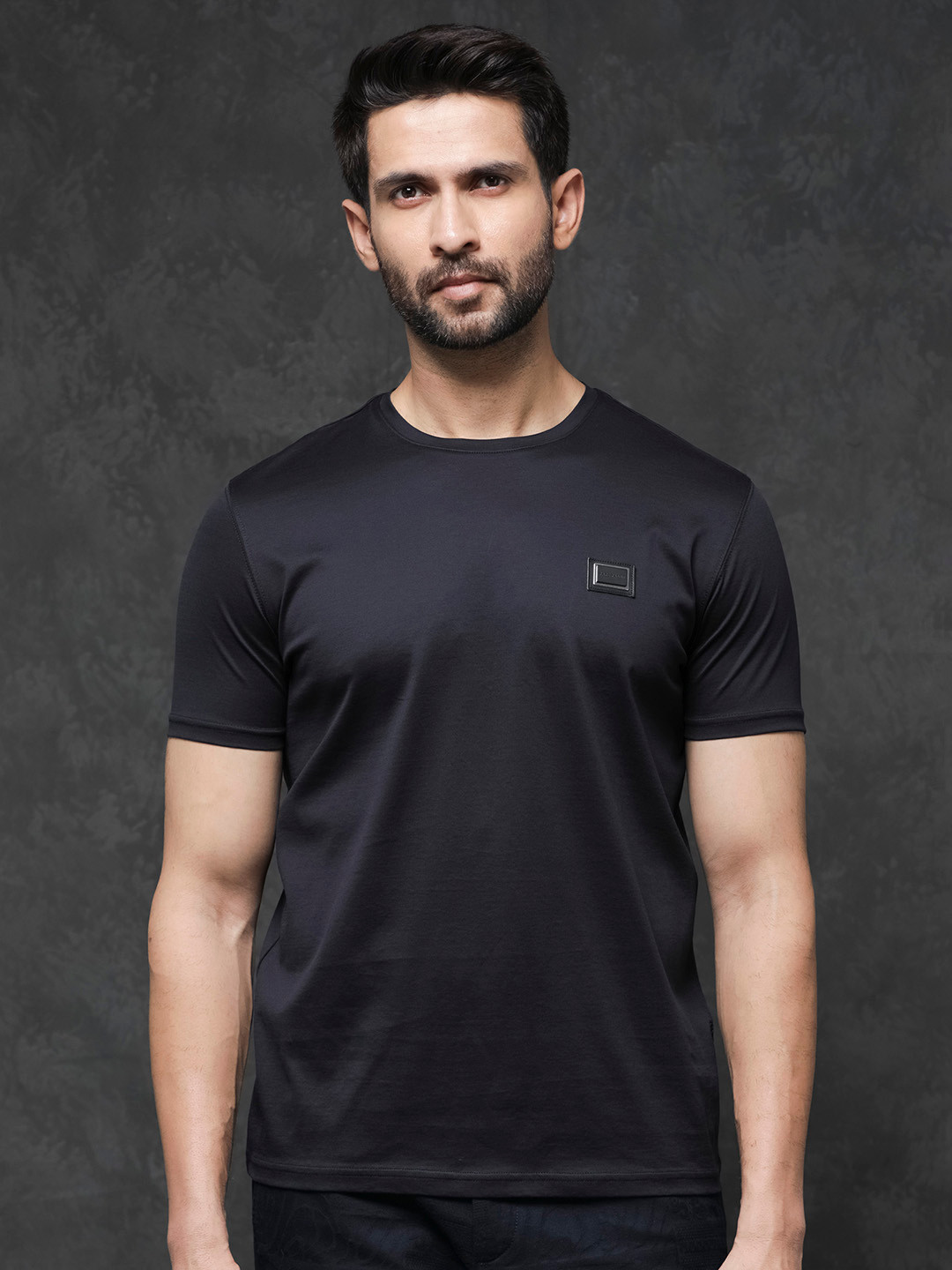 RARE RABBIT Men Badgen Cotton Slim Fit T-Shirt