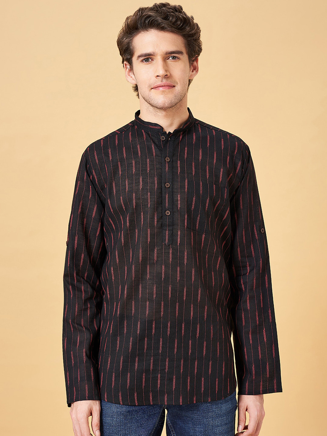 indus route by Pantaloons Abstract Woven Design Mandarin Collar Cotton Straight Kurta