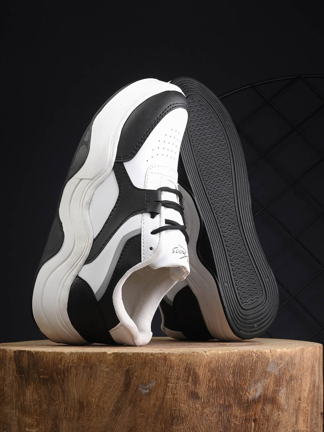 knoos Women Perforations Water Repellent Upper Mesh Sneakers