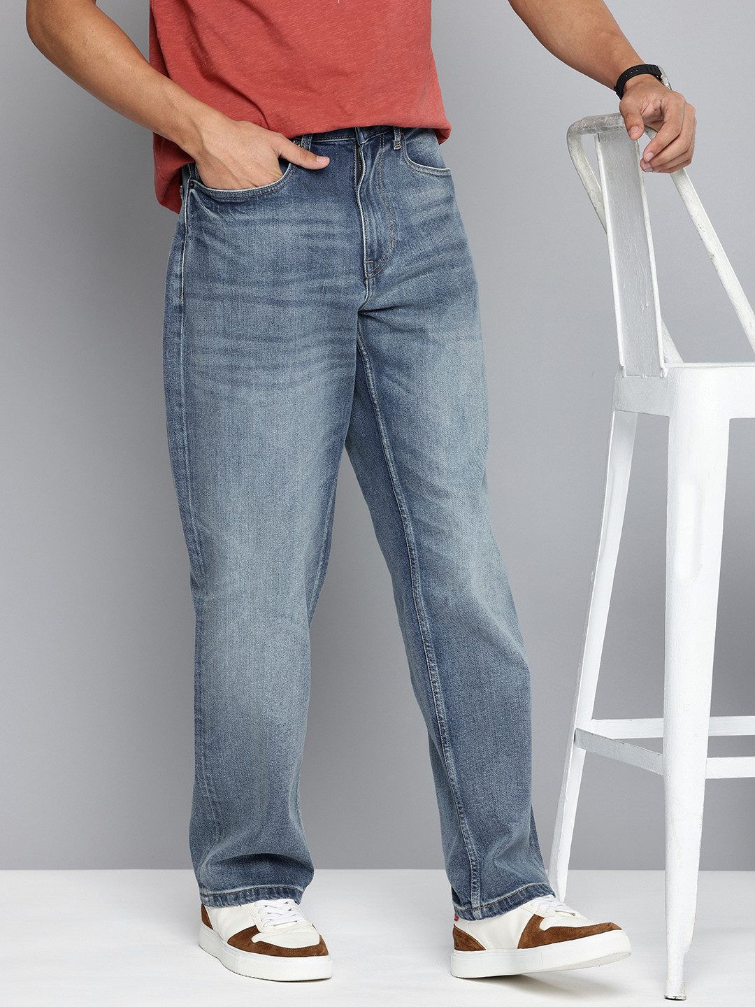 Aeropostale Men Baggy Fit Heavy Fade Stretchable Jeans