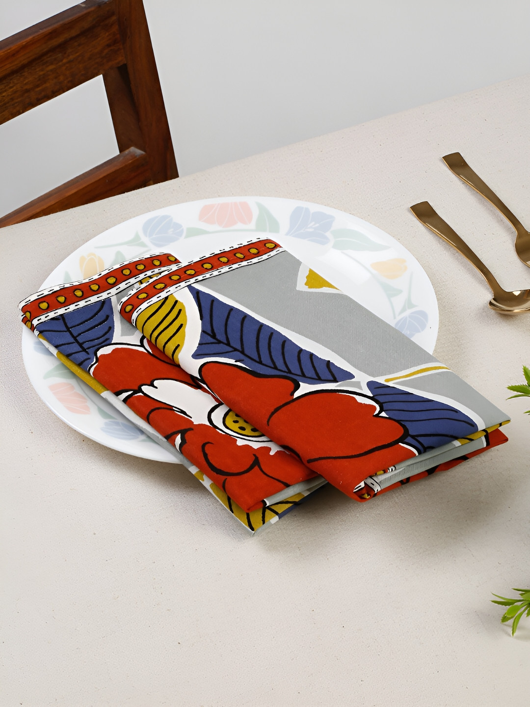 Ratan Cart 4-Pcs Red & Grey Floral Printed Cotton Table Napkins