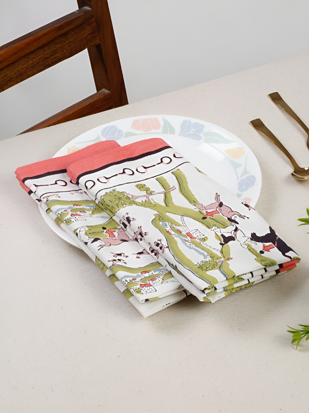 Ratan Cart 4 Pieces White Printed Cotton Table Napkins