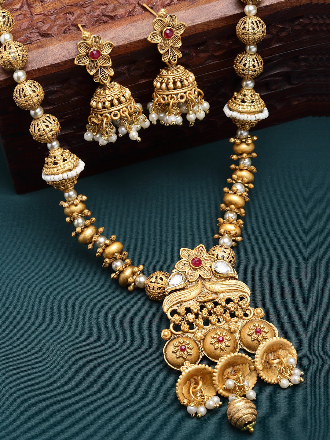PANASH Gold-Plated Kundan Studded & Beaded Necklace And Earrings