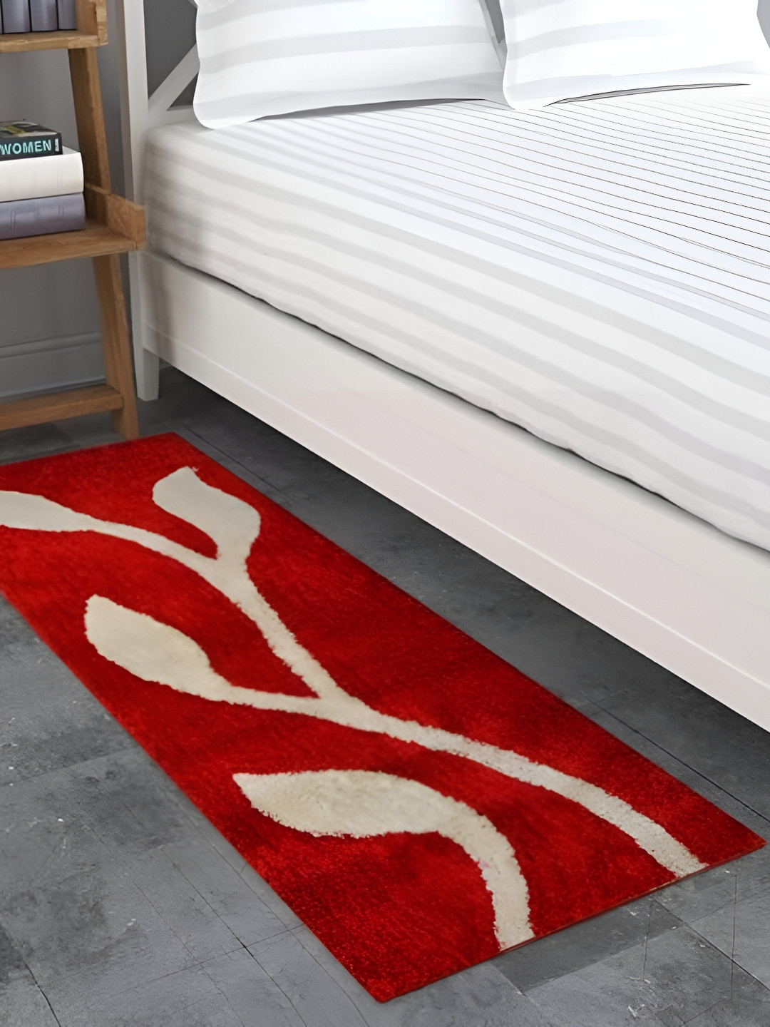 Shopgallery Red & White Leaf-patterned Strong & Durable Floor Runner