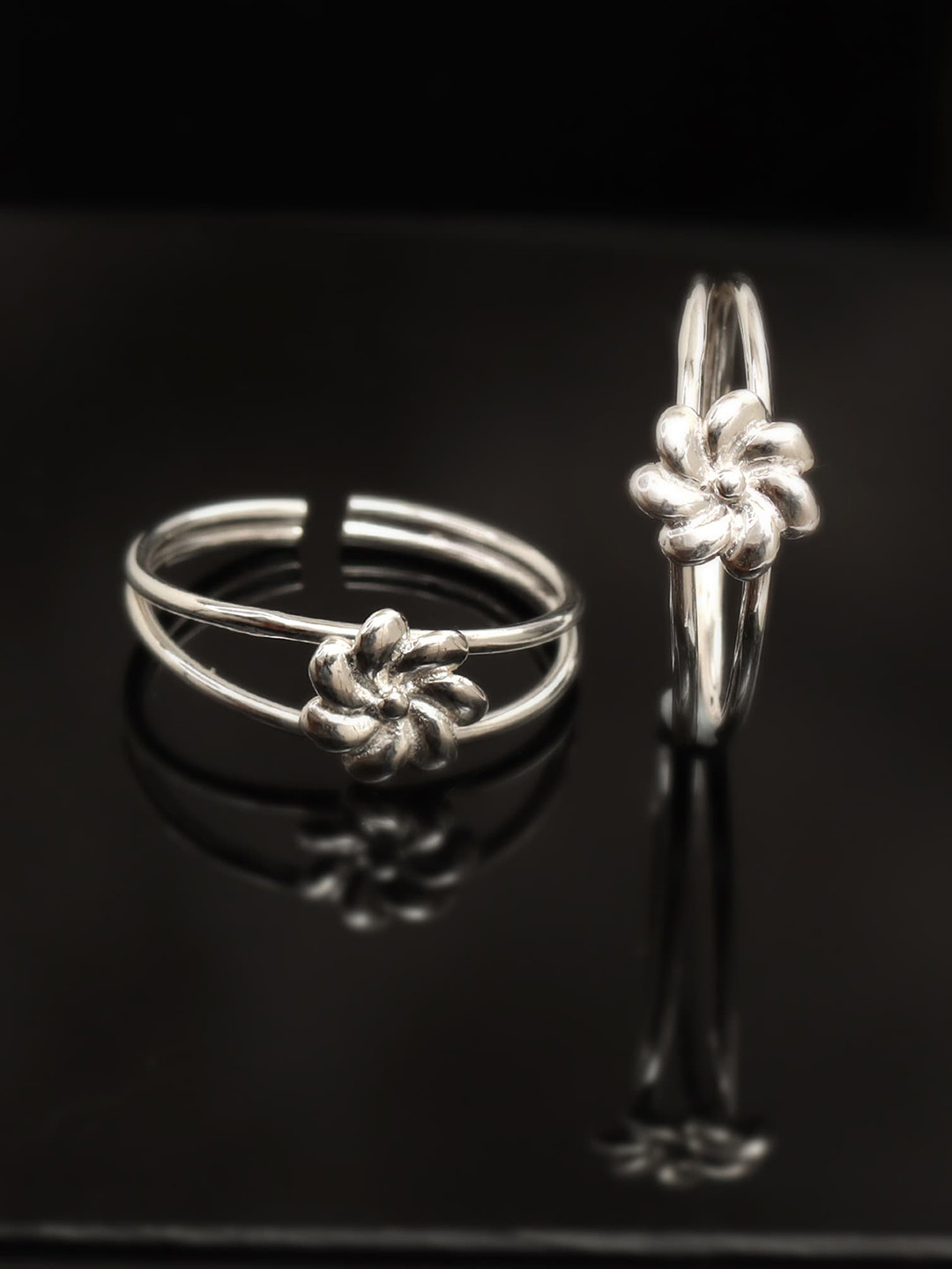 LeCalla 925 Sterling Silver Plated Flower Toe Ring