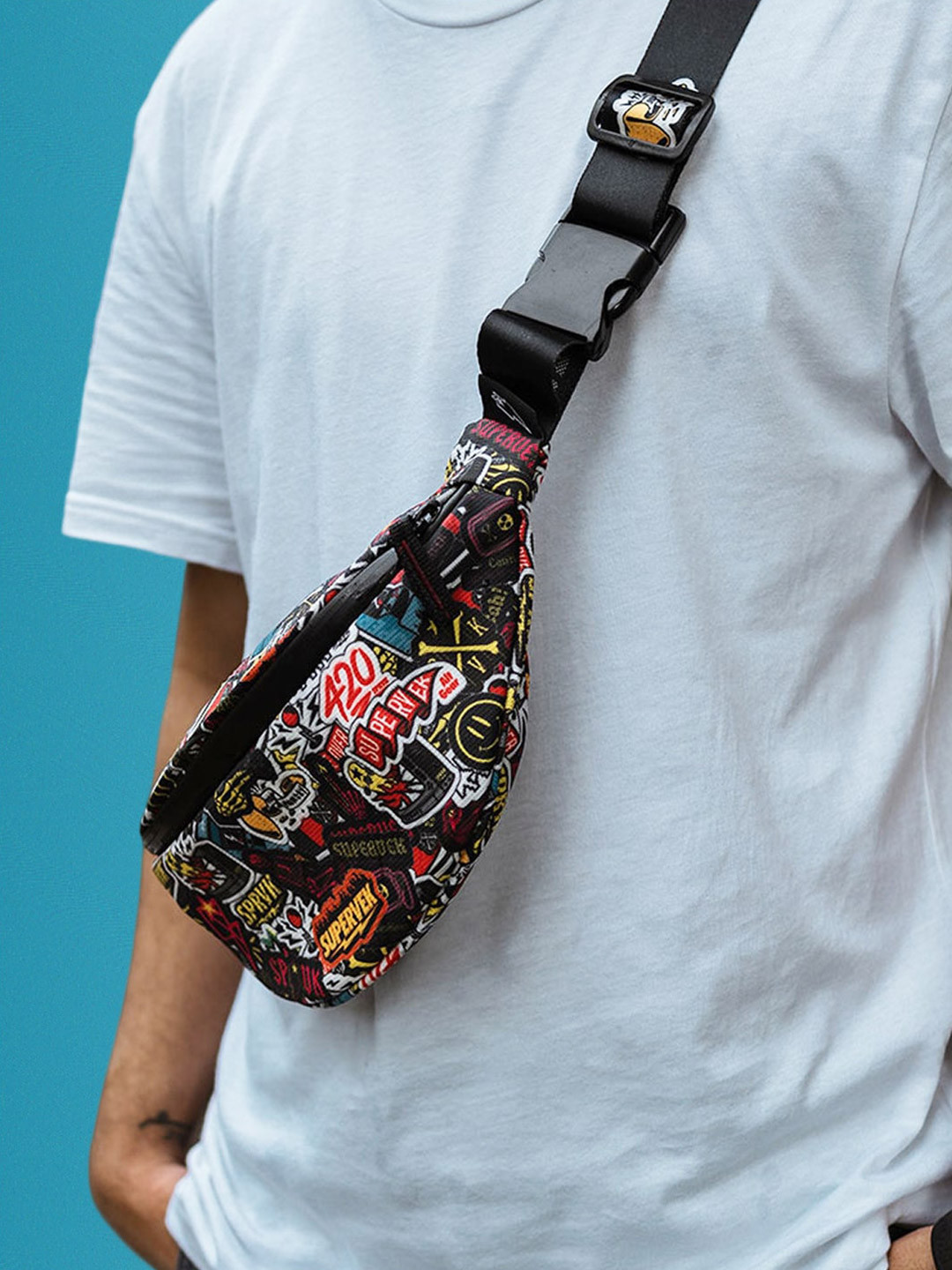 SUPERVEK Unisex Travel Cross Body Waist Pouch