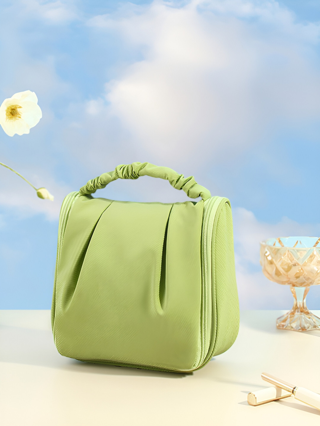 Cortina Green Water Resistant Makeup Organiser