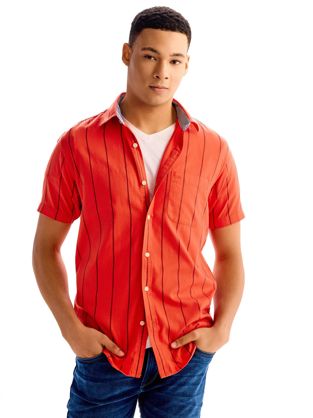 Red Flame Men Opaque Checked Casual Shirt