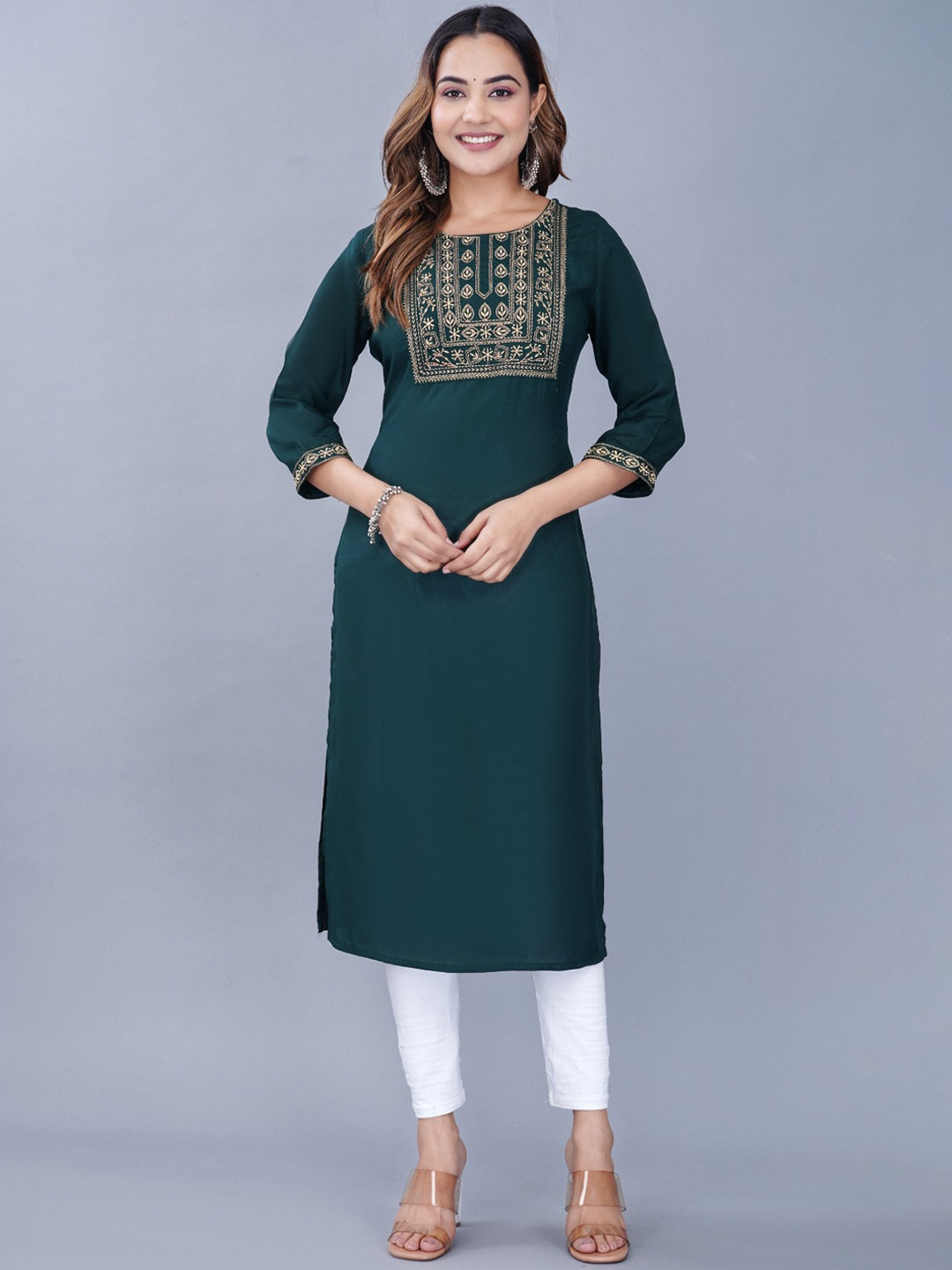 SP DESIGNS Ethnic Motifs Yoke Design Thread Work Straight Kurta