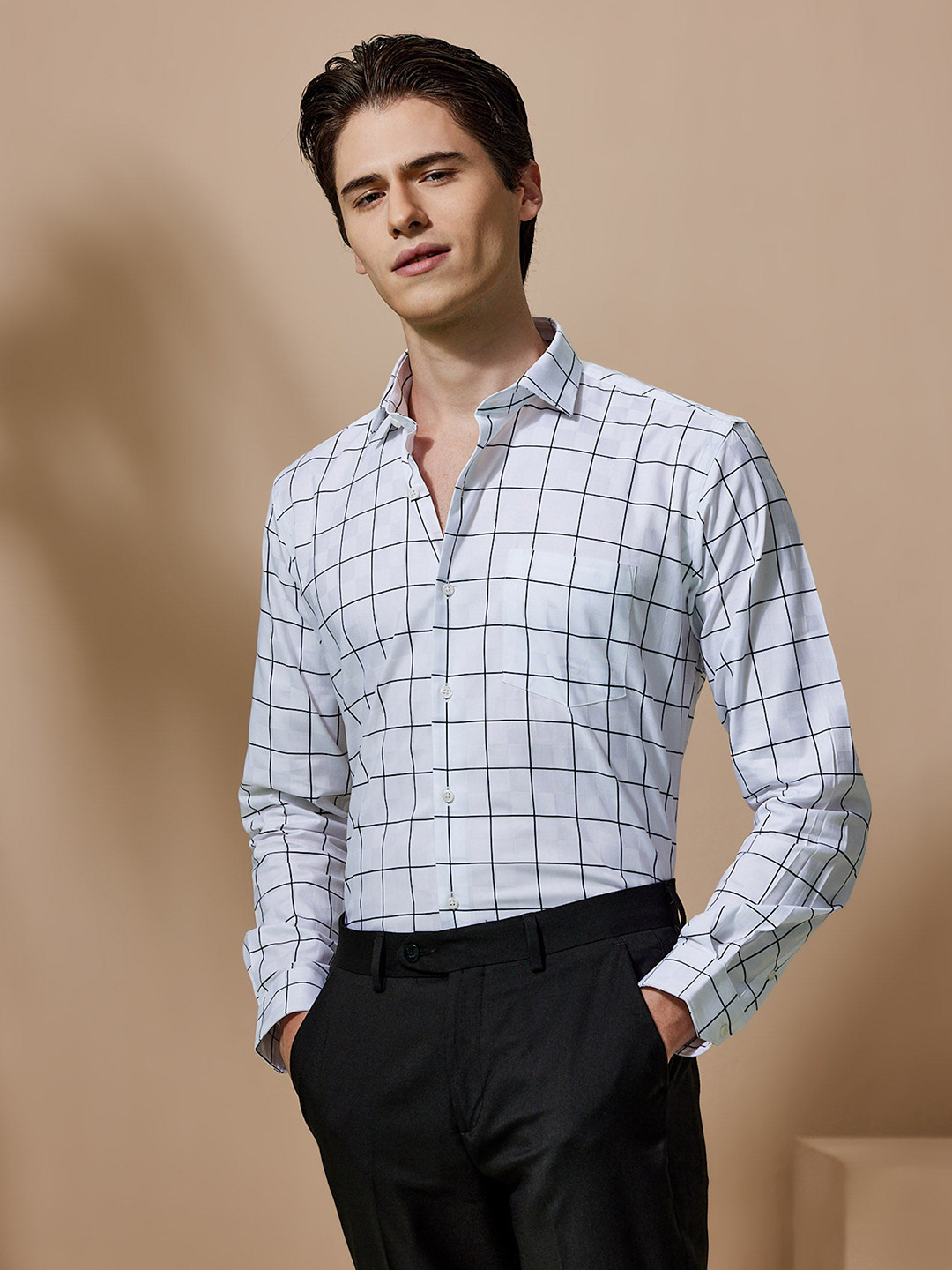 Stori Men Windowpane Checks Opaque Checked Casual Shirt