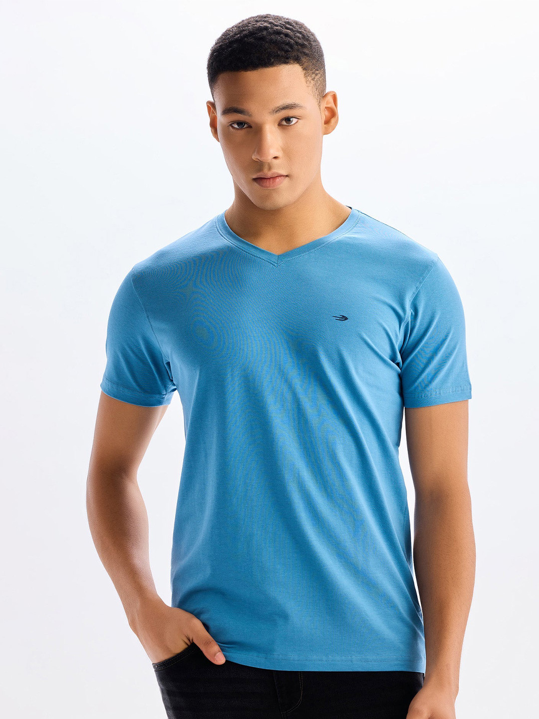 Red Flame Men's Solid Regular Fit V-neck T-shirt